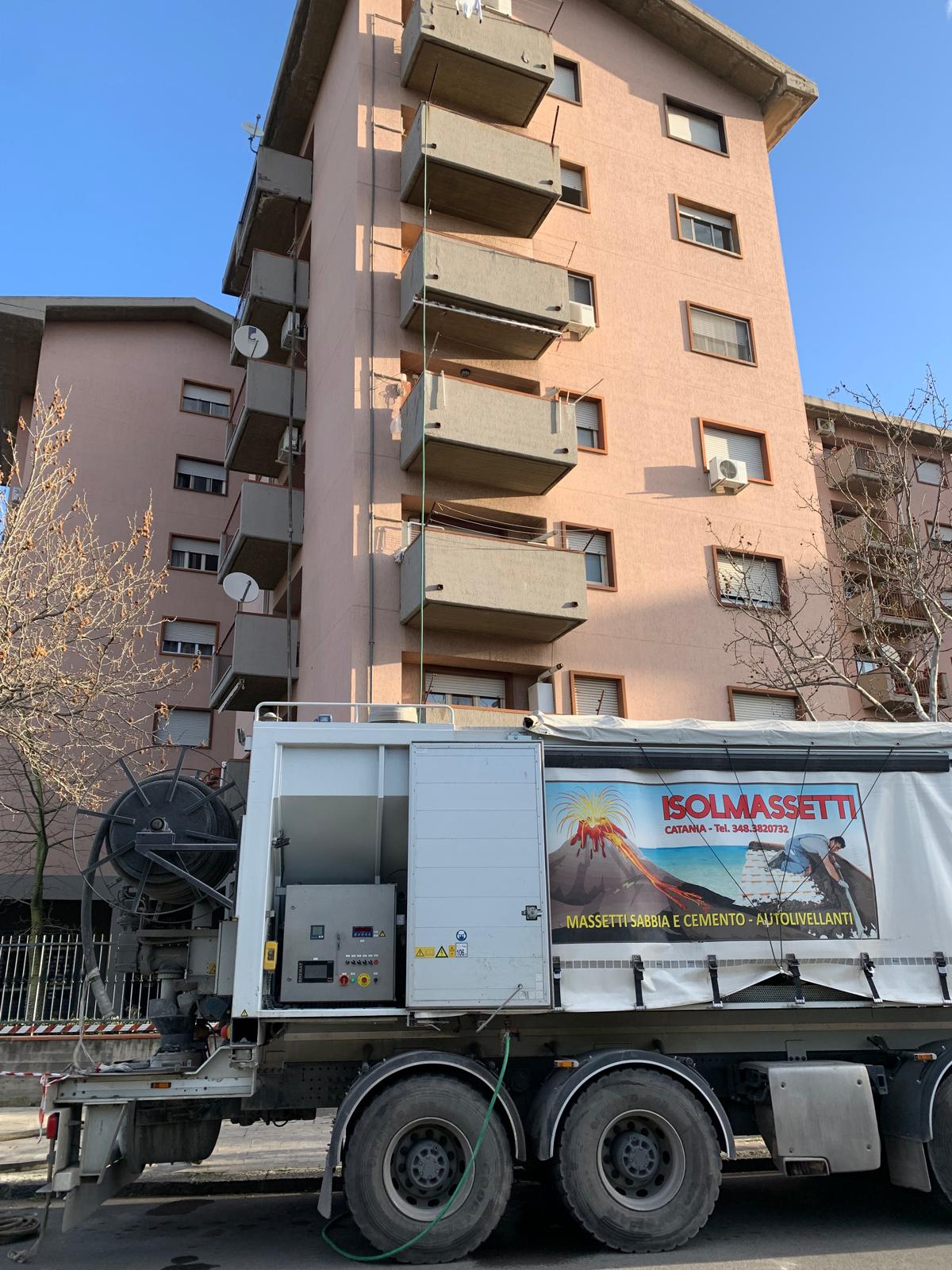 Attrezzatura IsolMassetti al lavoro in cantiere
